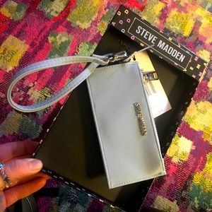 Steve Madden wristlet / wallet